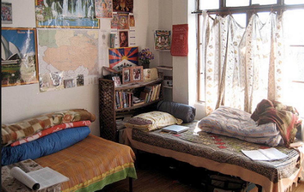 5 Ways To Make Your 10x15 Dorm Room Feel Like Home