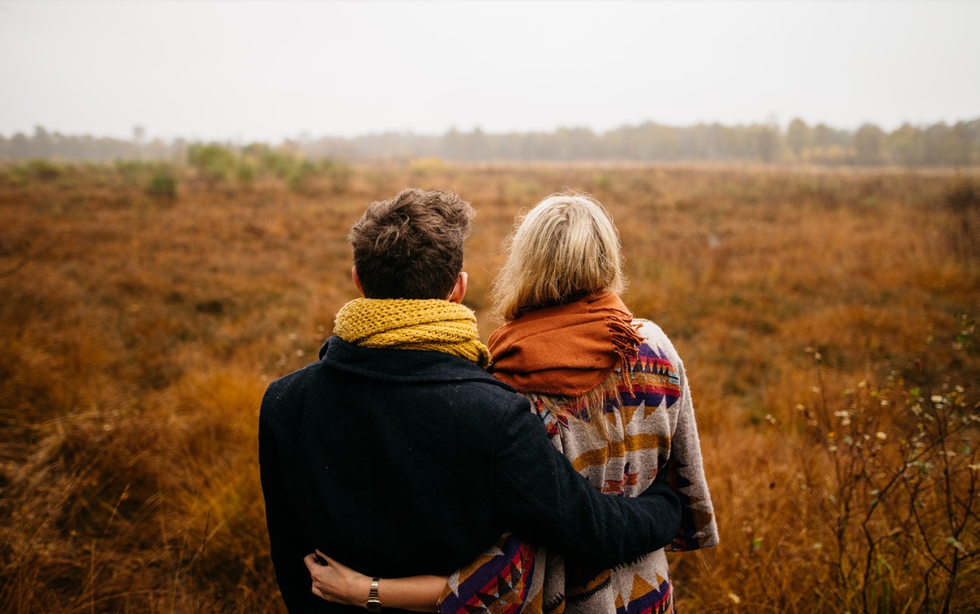 Serial Daters Fall Too Hard And Are Hopeless Romantics, Not Flirts Or Stage 5 Clingers