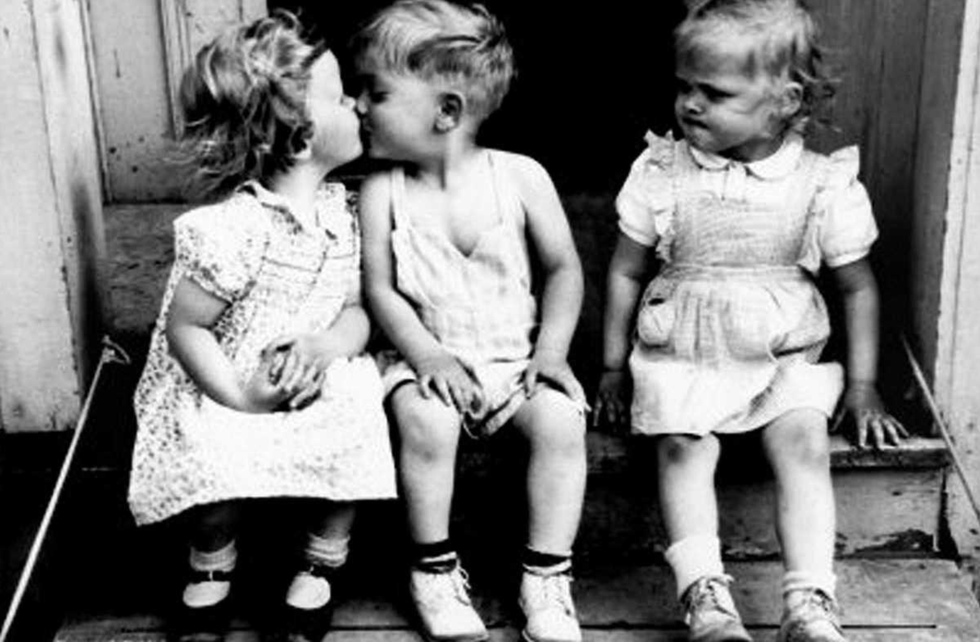 Third Wheeling Pros And Cons