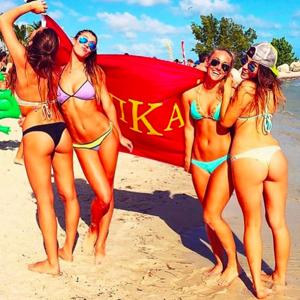 Boyfriends, Relax, Here Are 3 Reasons Your Girlfriend Needs To Go On Spring Break Without You
