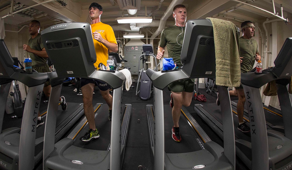 12 Thoughts Running-Haters Have While On The Treadmill
