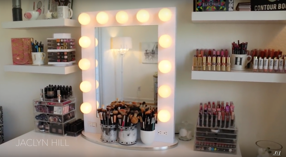 Tips For Keeping Makeup Application Tools Fresh