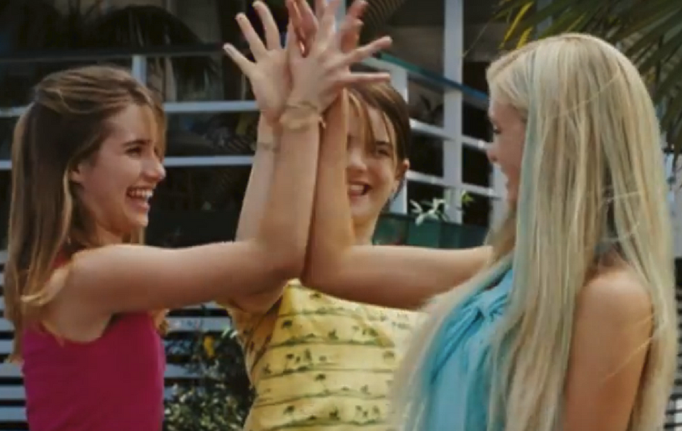 An 'Aquamarine' Guide To Getting A Guy's Attention