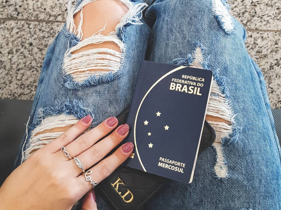 4 Items You Need To Carry In Your Travel Bag At All Times