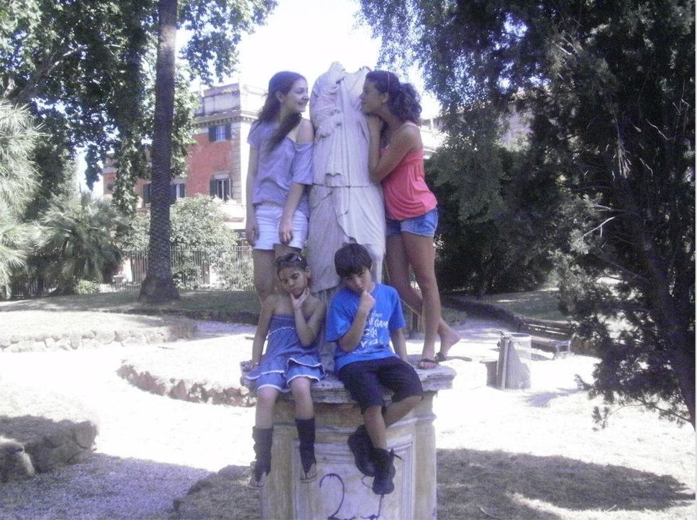 Having Long Distance Best Friends Taught Me To Have Faith In My Relationships, The Miles Don't Matter When Your Heart Is In It