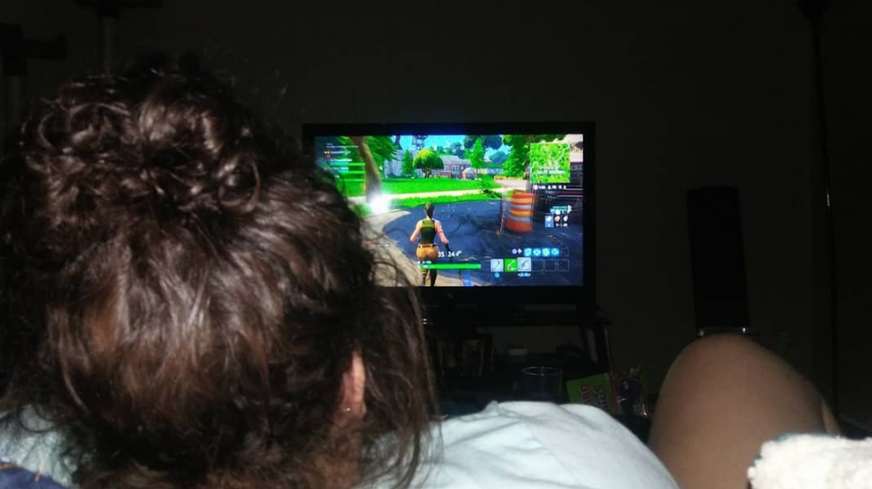 5 Ways To Survive When Your Boyfriend Cheats On You With Fortnite