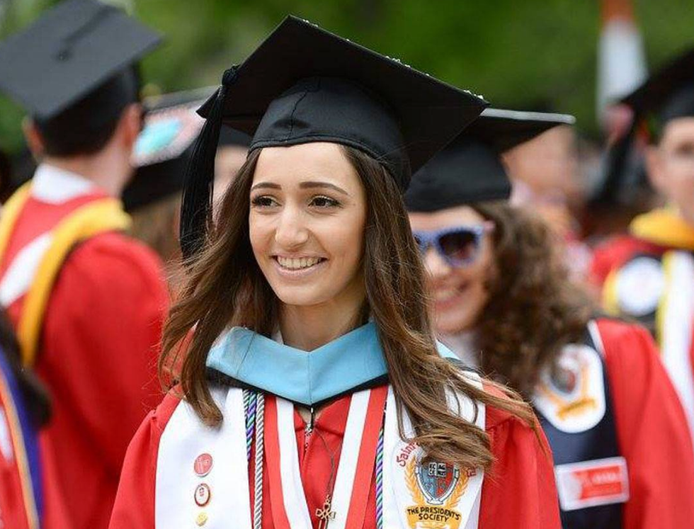 17 Funny Graduation Cap Ideas, For The Senior Who Wants To Entertain Everyone Sitting Through That 2-Hour Ceremony