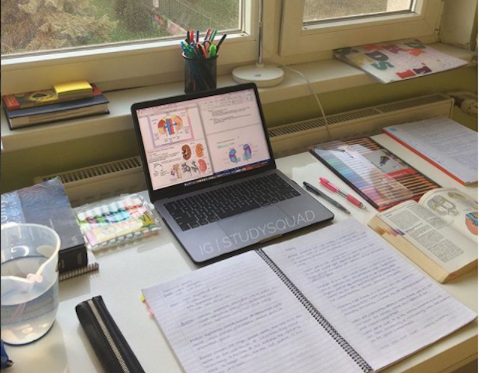 6 Ways To Keep Stress To A Minimum As The Year Winds Down