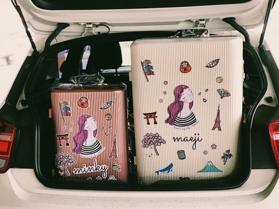 11 Unnecessary Items That Are *Completely* Necessary For Your College Dorm