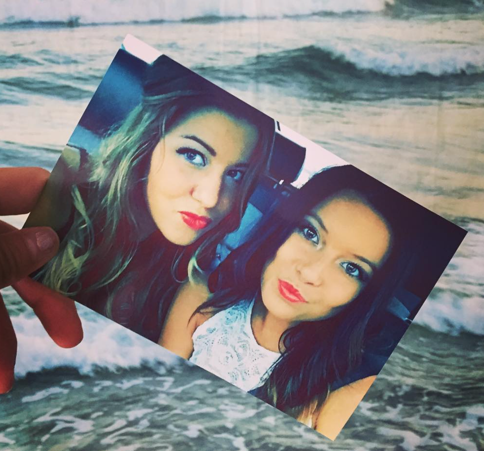 To My College Roomate, Best Friend, And Cheerleader—You're An Amazing Human Being, And You Deserve The World