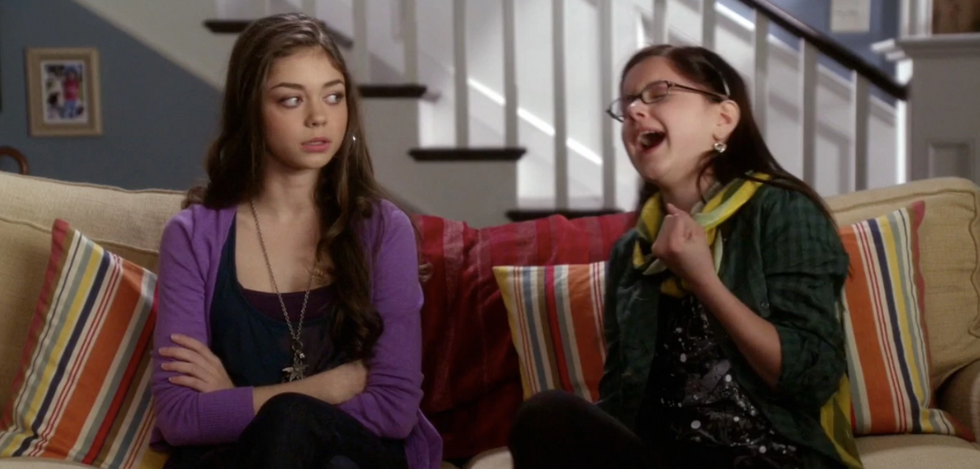 8 Emotional Stages Of Binge Watching Explained By Modern Family