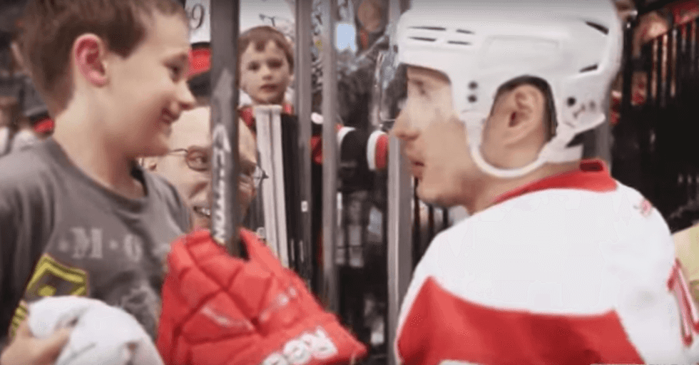 12 Reasons Hockey Players Score The Best Fans