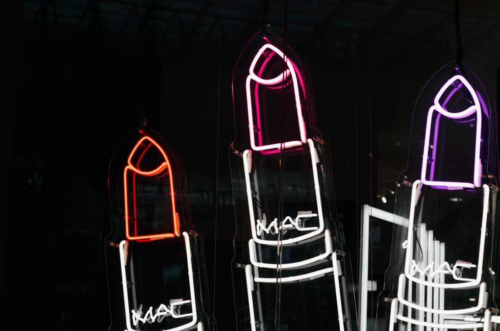 9 Cheap Makeup Hacks That You Need To Try If You Haven't