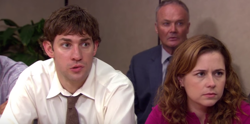 10 stages of watching a Netflix series with your s.o., as told by 'the office'