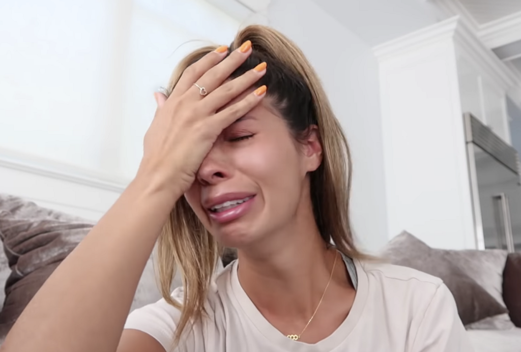 Palettes And Panic: YouTuber Laura Lee's Ugly Past