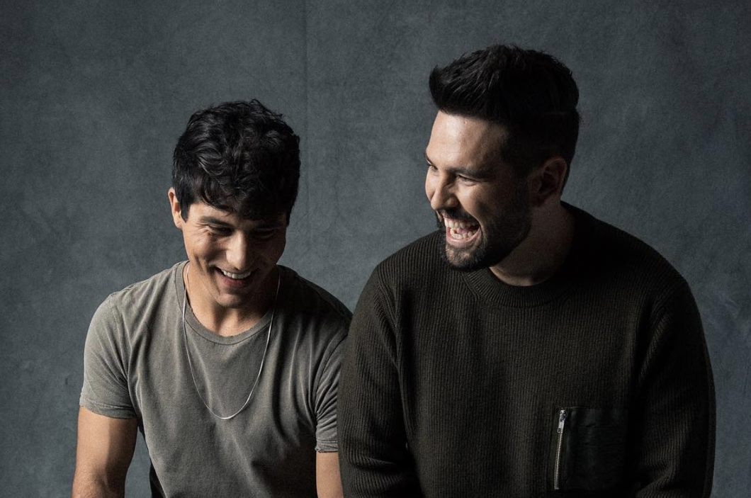 Help, I Think I’m Starting To Like Country Music