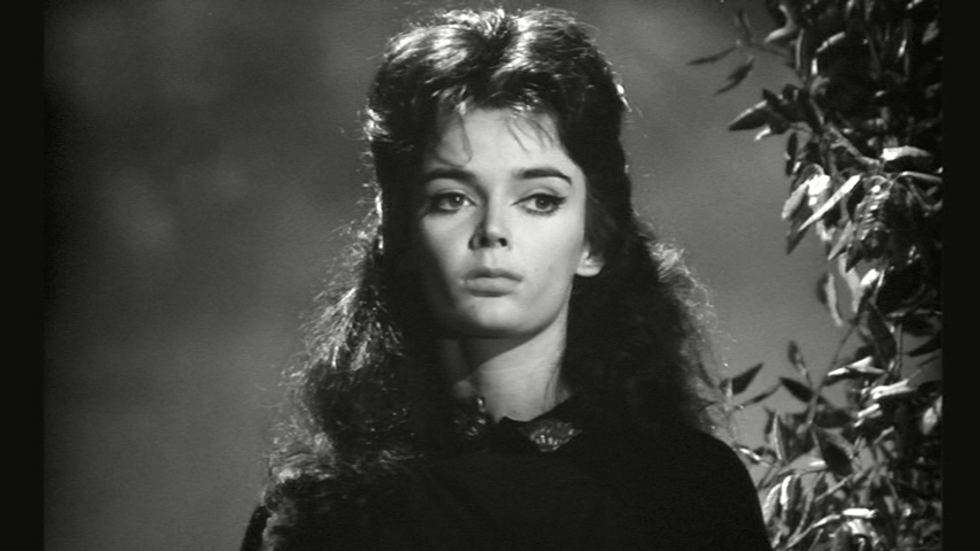 5 Old-Time Horror Films For When You Want Chills And Thrills, NOT Gornography