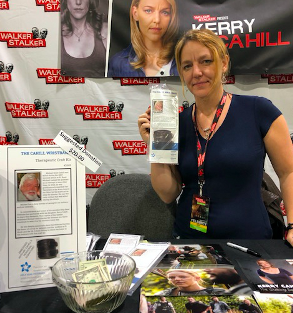 Actress Kerry Cahill of The Walking Dead partnered with Help Heal Veterans this past weekend at Walker Stalker Con Atlanta 2018