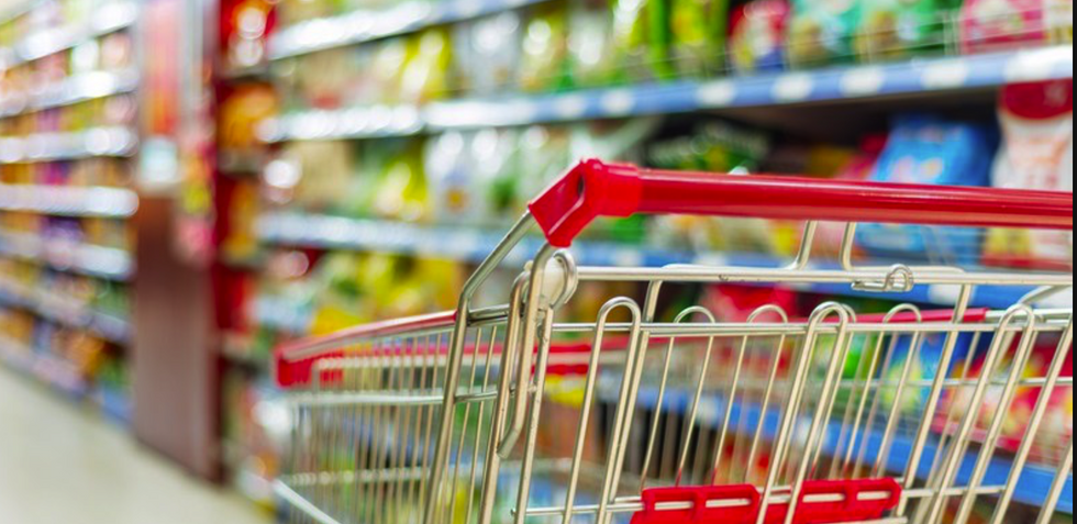 5 Types Of Grocery Shoppers You'll (Maybe Literally) Run Into Thanksgiving Week