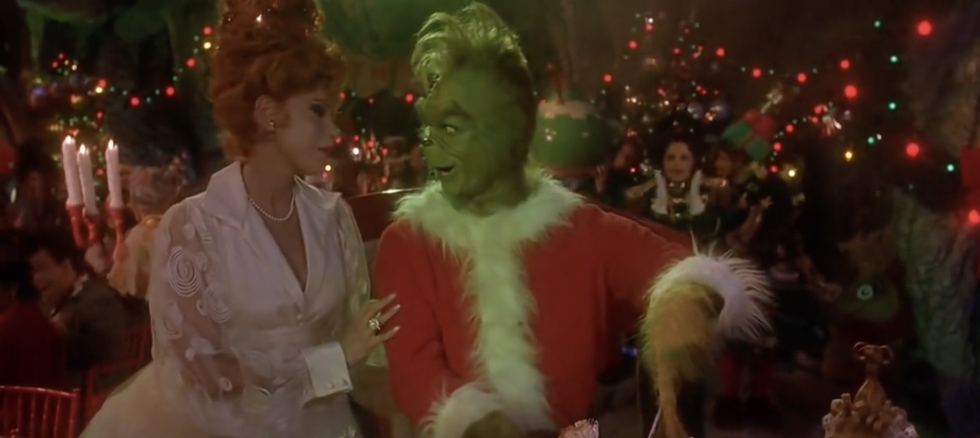 10 Random Acts Of Kindness That Will Stop You From Grinching Out This Christmas