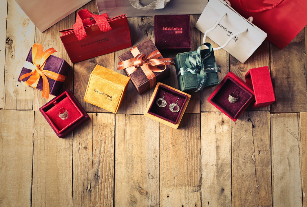 10 White Elephant Gifts People Actually Want