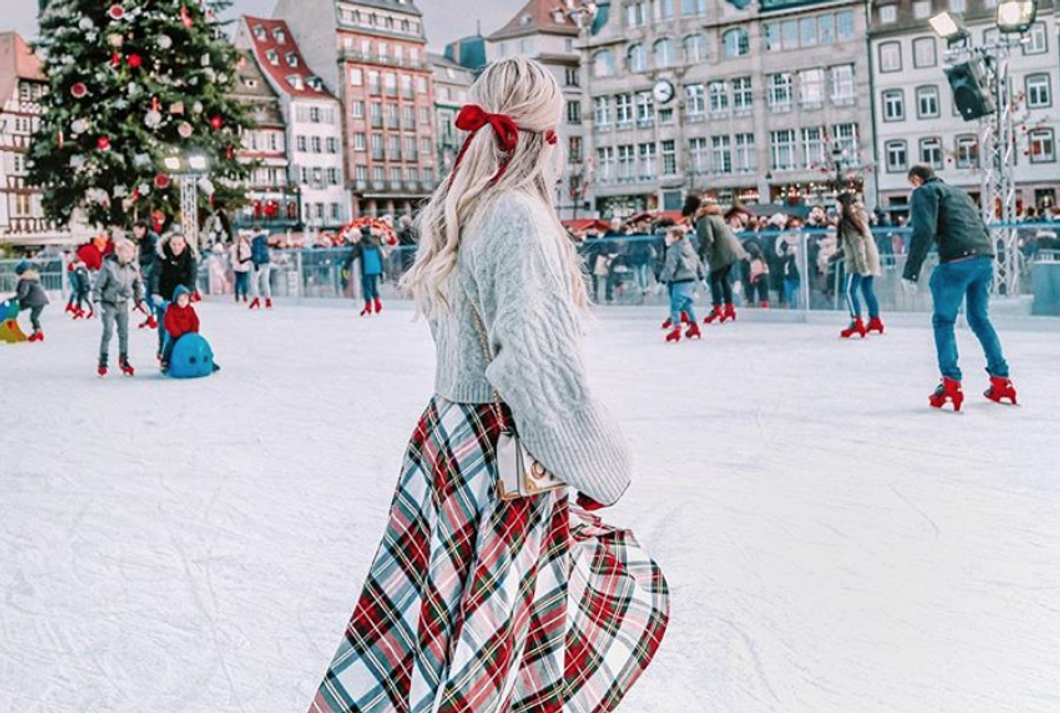 44 Winter-Themed Captions To Make Your Instagram Totally 'Sleigh'