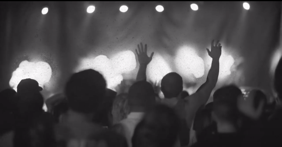 11 Practical Ways You Can Spend Time With Jesus Over Christmas Break