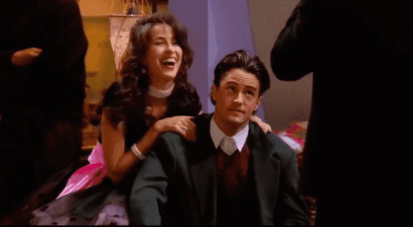 12 Things Every Introvert Feels At A Holiday Party, As Told By "Friends"