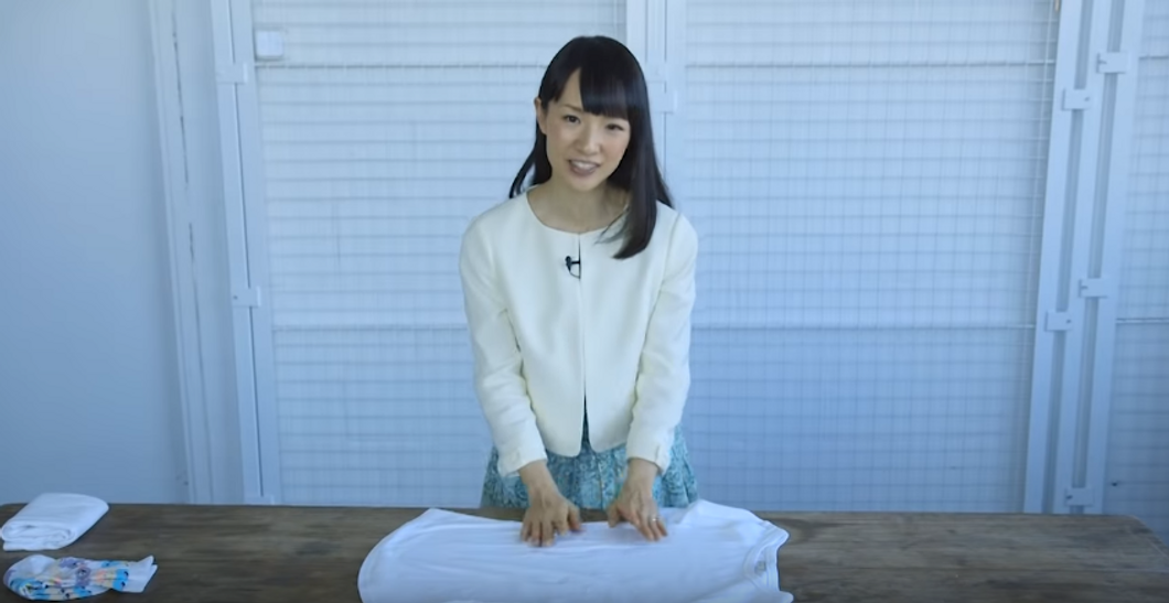 I Tried Netflix's Marie Kondo Cleaning Method And It Helped Me Positively Start The New Year