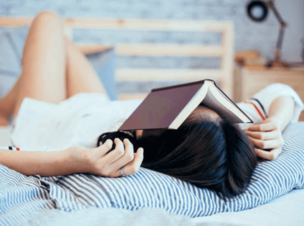 If You're A College Student And You Hate Going Out, You're Not Alone