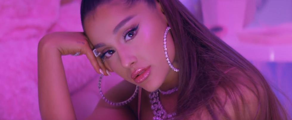 7 Ariana Grande Lyrics To Add A 'Ring' To 'Ur Next' Instagram Caption