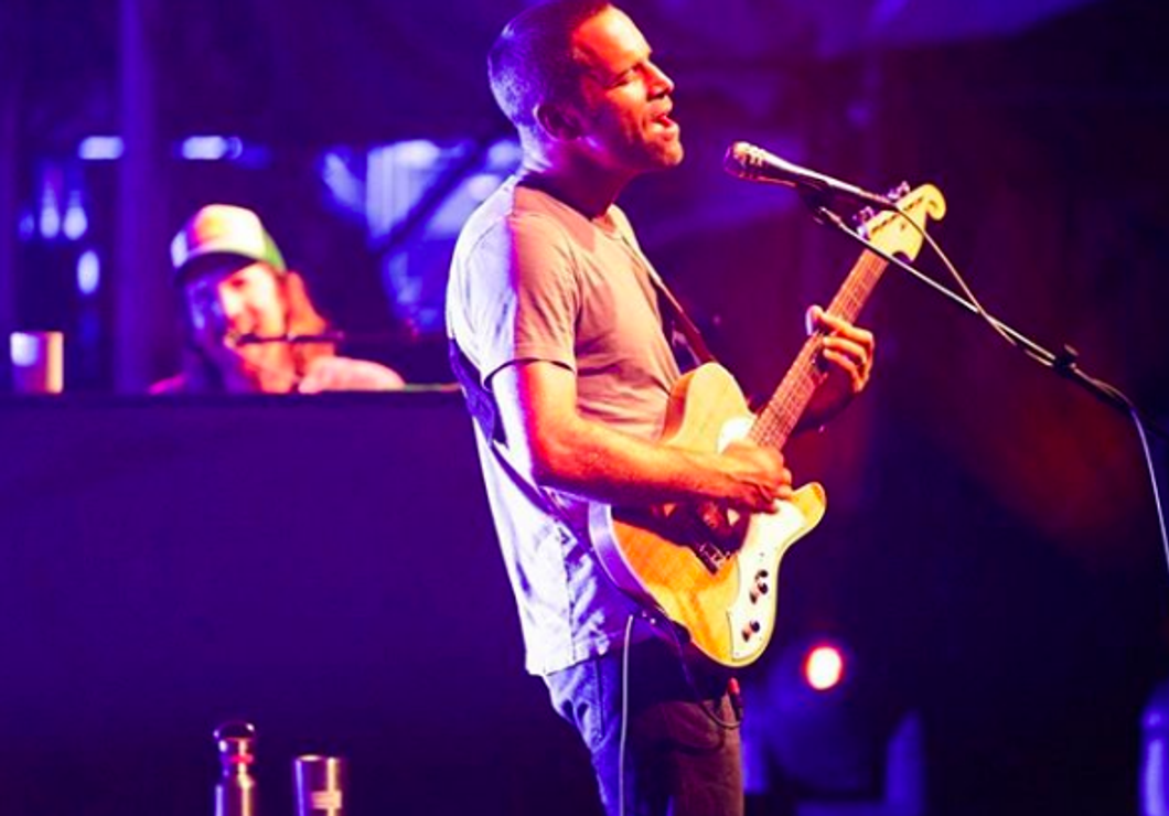 7 Songs By Jack Johnson That Show He Understands What It's Like To Be A Stressed-Out College Student