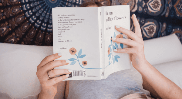 10 Moments Any College Girl Realizes She Is 20 Going On 80