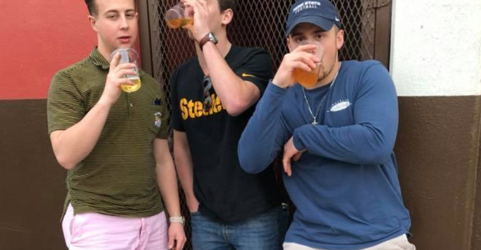 11 Things You See On A Midwest Campus When it Hits 50 Degrees