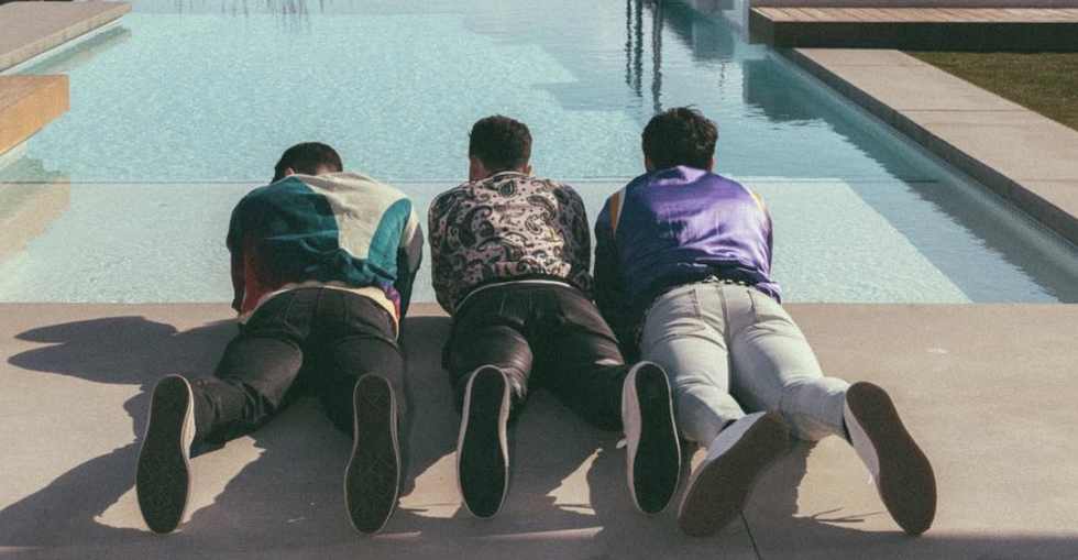 10 Thoughts We All Had After The Jonas Brothers Announced Their New Album 'Happiness Begins'