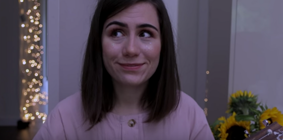 Dodie Is An Underrated Musician And Youtuber Who I Think Deserves More Love And Attention