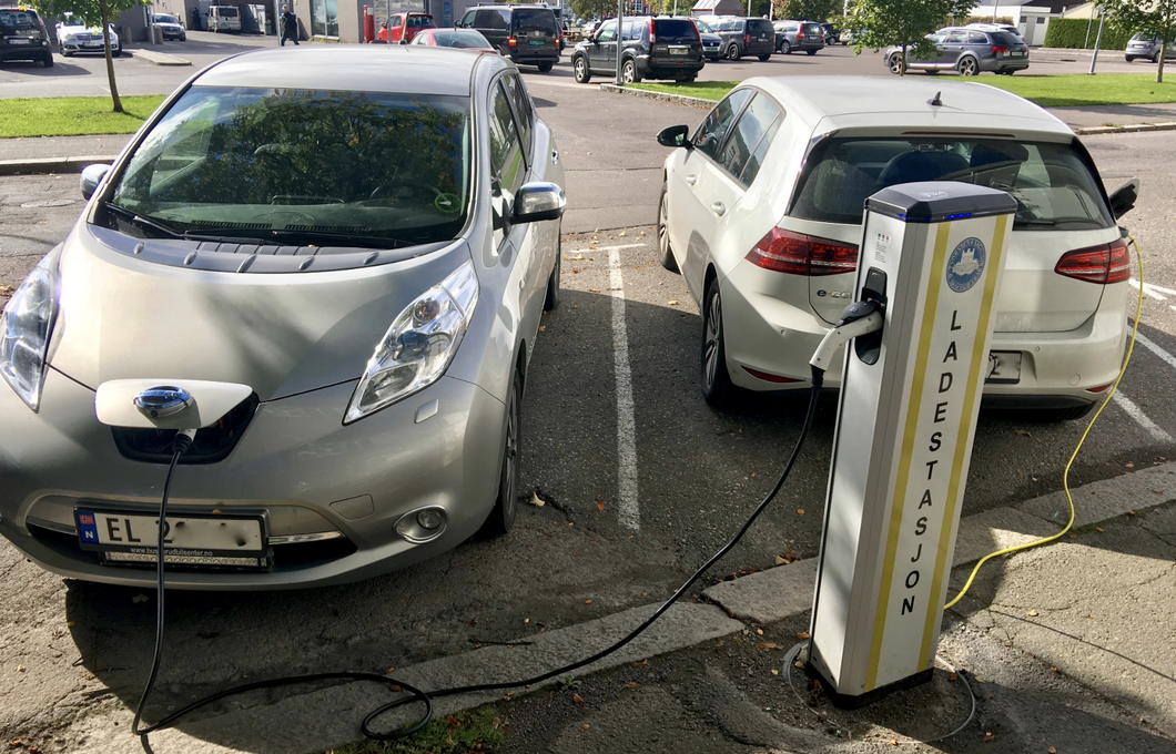 Electric Cars May Cause Less Pollution, But That Doesn't Mean They Are Better For The Environment