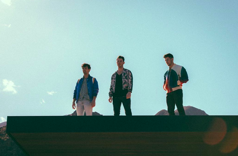 5 Thoughts Certified Jonas Brothers Addicts Had While Watching 'Chasing Happiness'