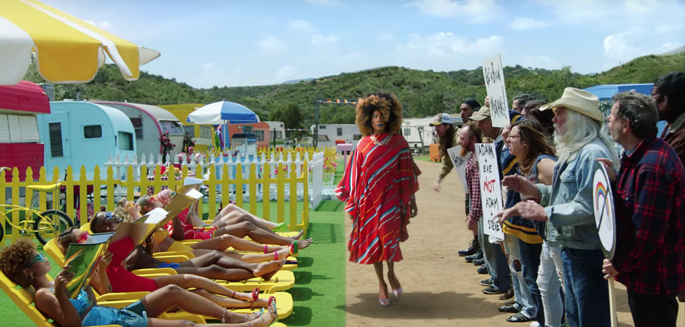 Dear Taylor Swift, Christians Are Not Homophobic Bigots, Sincerely, The Majority Of Christians