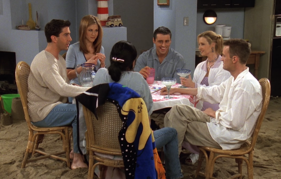 7 Things I Never Expected To Happen In College As Told By 'Friends'