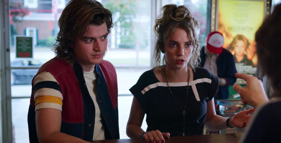 If You Can't Accept That Robin Isn't Into Steve, Your Views On Sexuality Are Officially Upside Down