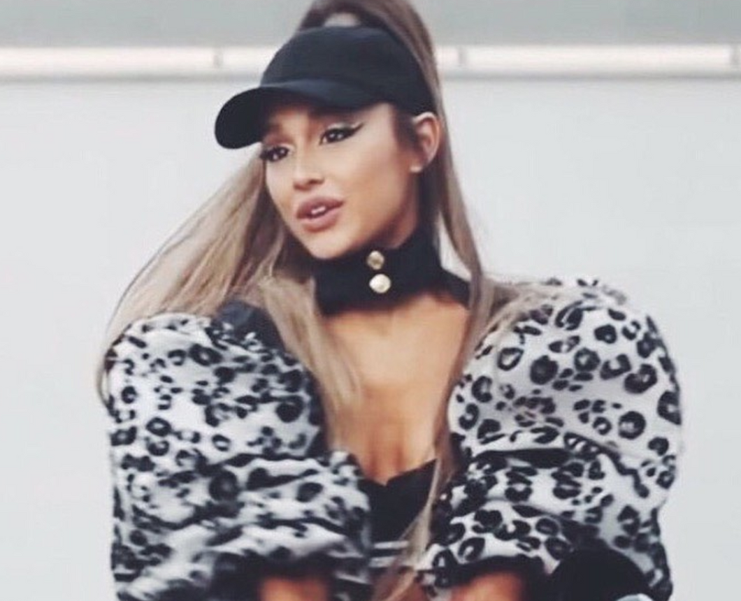 30 Ariana Grande Lyrics For Your Instagram Captions When Your Gloss Is Poppin'