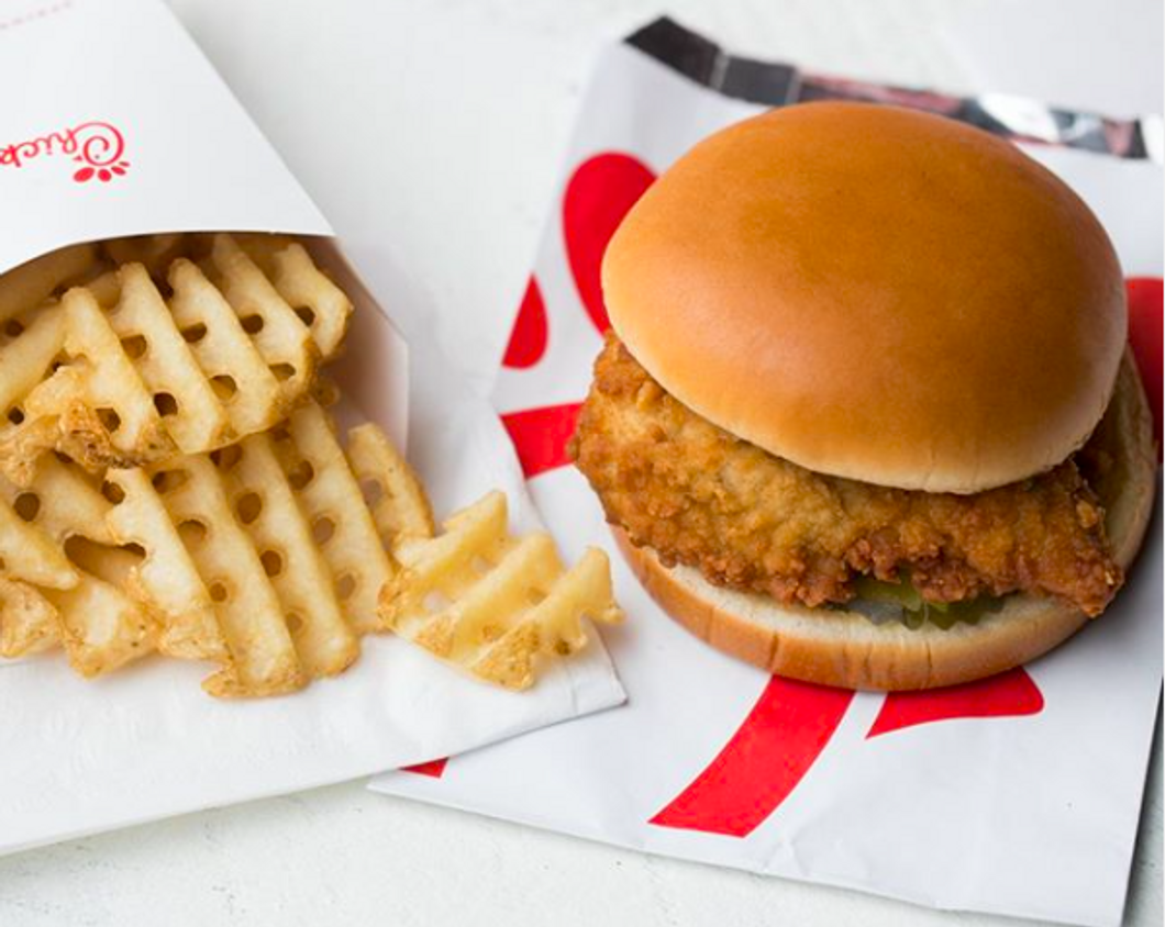 10 Reasons You're Clucking INSANE If You Think Anyone Can Top Chick-fil-A's Chicken Sandwich