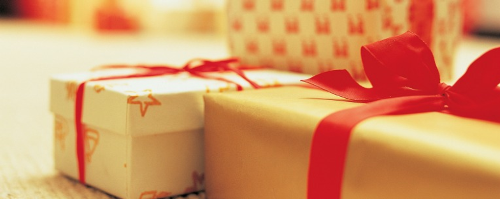 International Gifts: What Presents Can We Send Abroad?