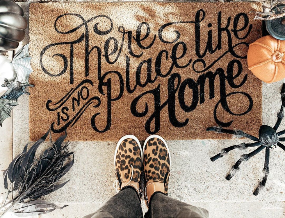 9 Halloween Decorations From Target's $1 Spot For College Girls With Skeleton Bank Accounts