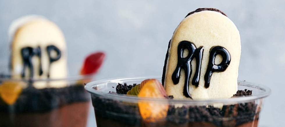 10 Recipes For Halloween Parties That Are So Good It’s SCARY
