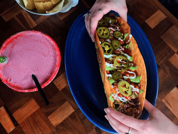 Where To Find FREE Tacos On National Taco Day If You're A Broke College Student With An Appetite