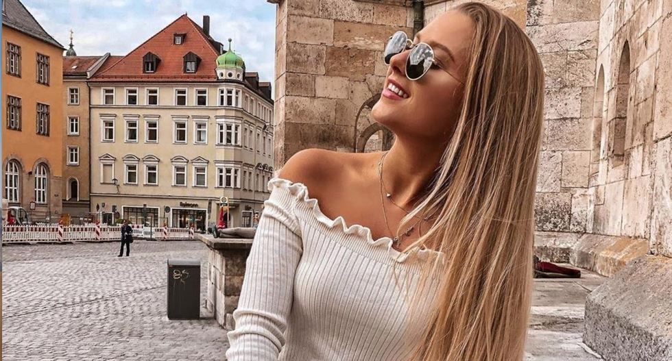 10 Places College Girls With, Like, $37 In Their Bank Account Can Shop To Look Like A Million Bucks
