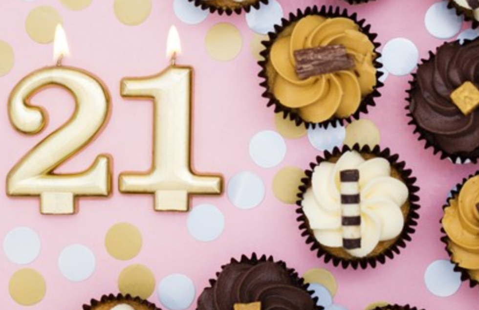 10 Boujee Captions For Your 21st