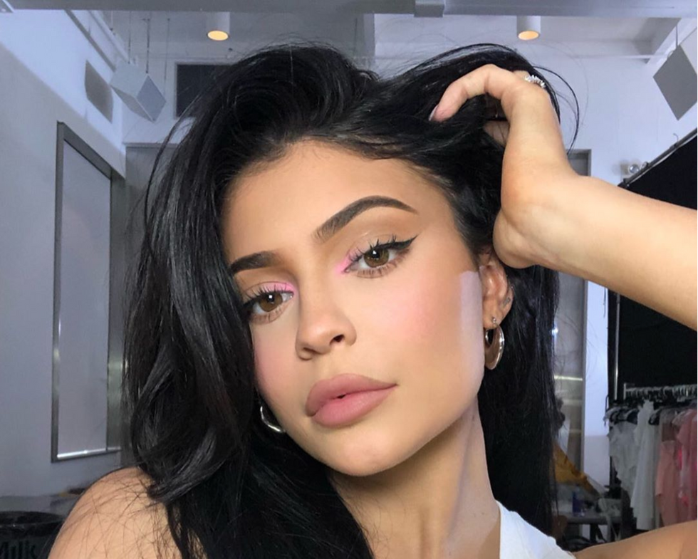 5 Liquid Foundations Kylie Jenner Would 100 Percent Approve Of For FLAWLESS Skin